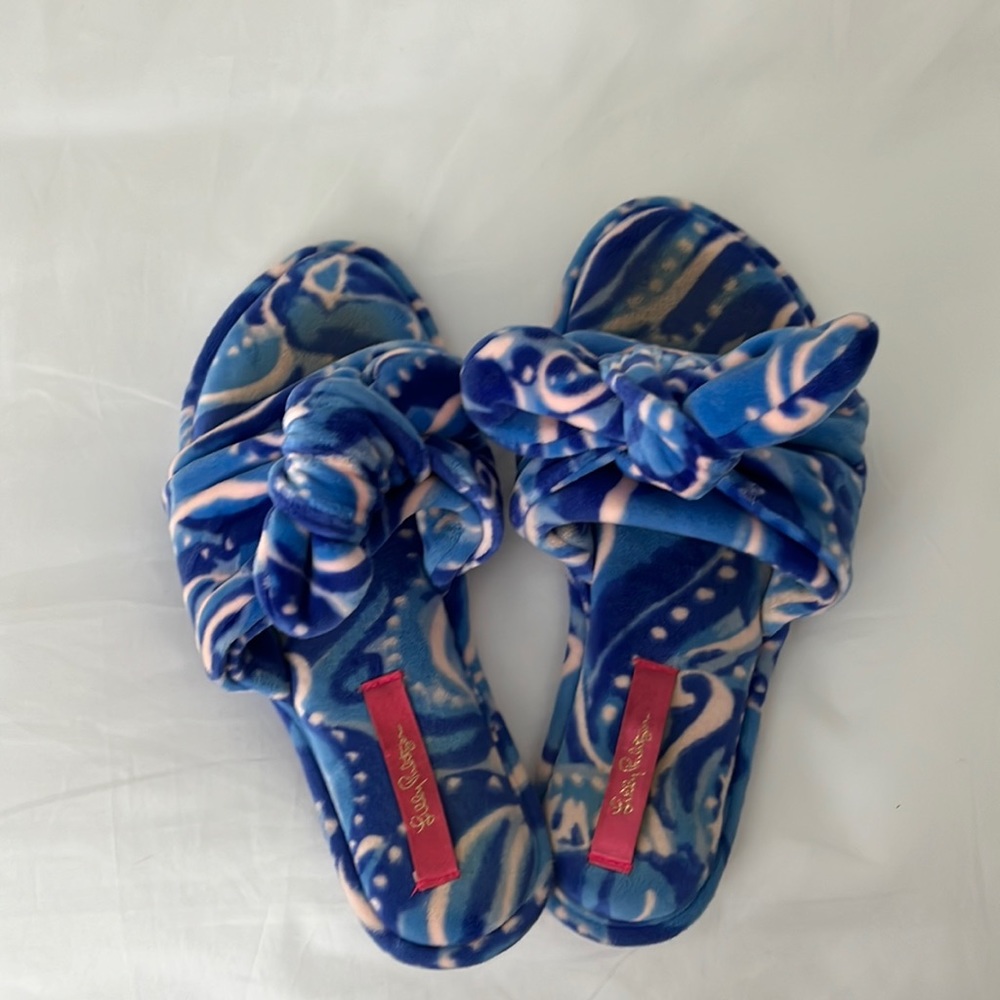 Lilly Pulitzer size 5 slippers.